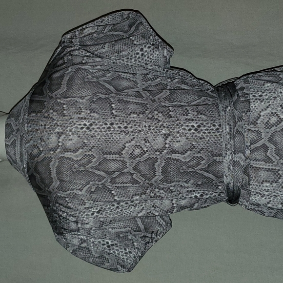 Wrap Dress - Picture 6 of 9